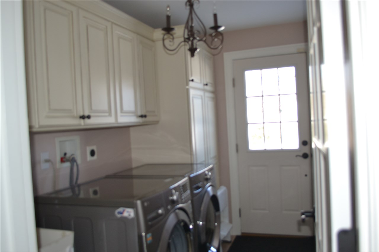 8 Candlewood Road Windham, NH 03087 - Photo 19 of 30