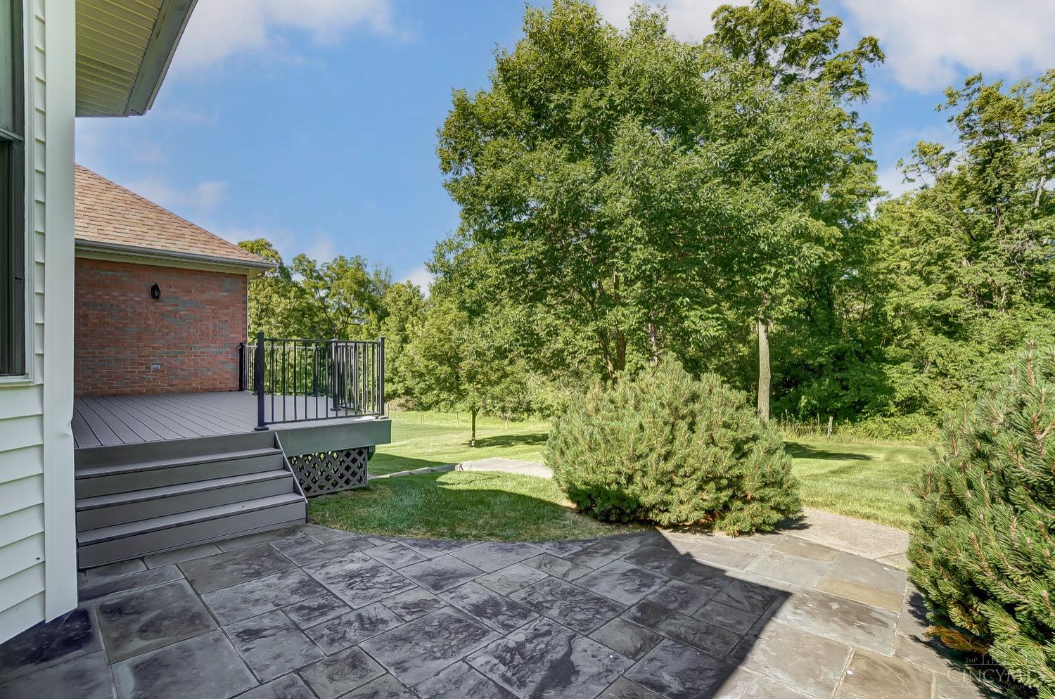 10031 Pebble Ridge Lane Cincinnati, OH 45252 - Photo 47 of 57 Gallery Image 47