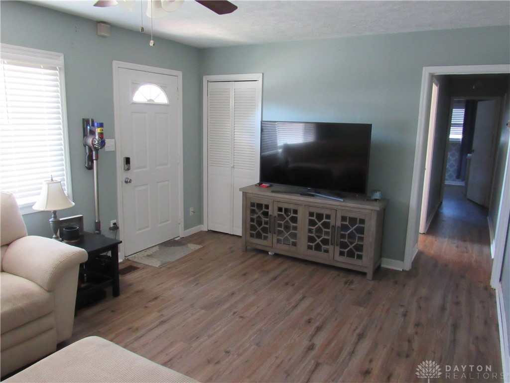 1248 Jeanette Drive Riverside, OH 45432 - Photo 2 of 24