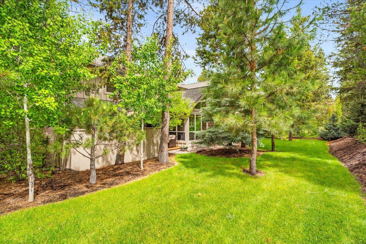 57112 Evergreen Loop, Unit 35 Sunriver, OR 97707 - Photo 34 of 38 38-Exterior
