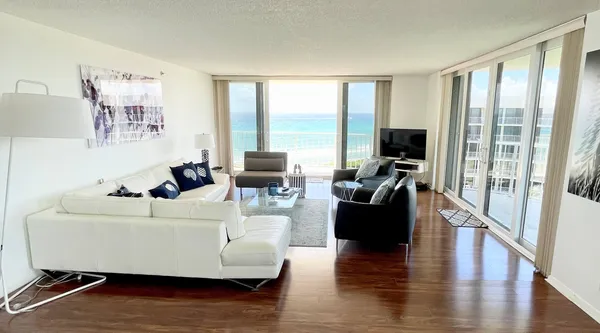 $12,000 | 3360 South Ocean Boulevard, Unit 6 G 1, Palm Beach, FL 33480