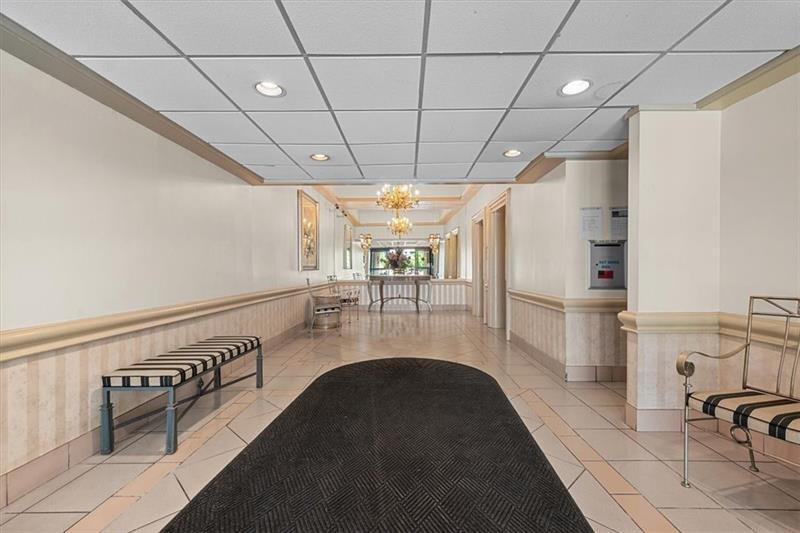 2160 Greentree Road, Unit 705W Pittsburgh, PA 15220 - Photo 2 of 32