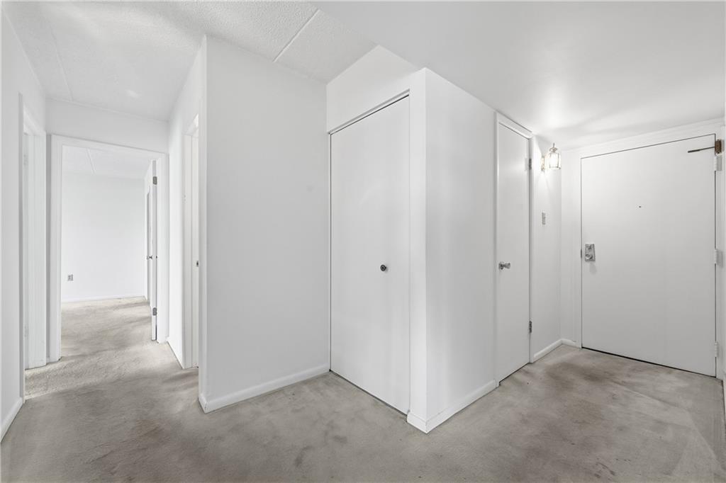 2160 Greentree Road, Unit 705W Pittsburgh, PA 15220 - Photo 4 of 32 a view of an empty room