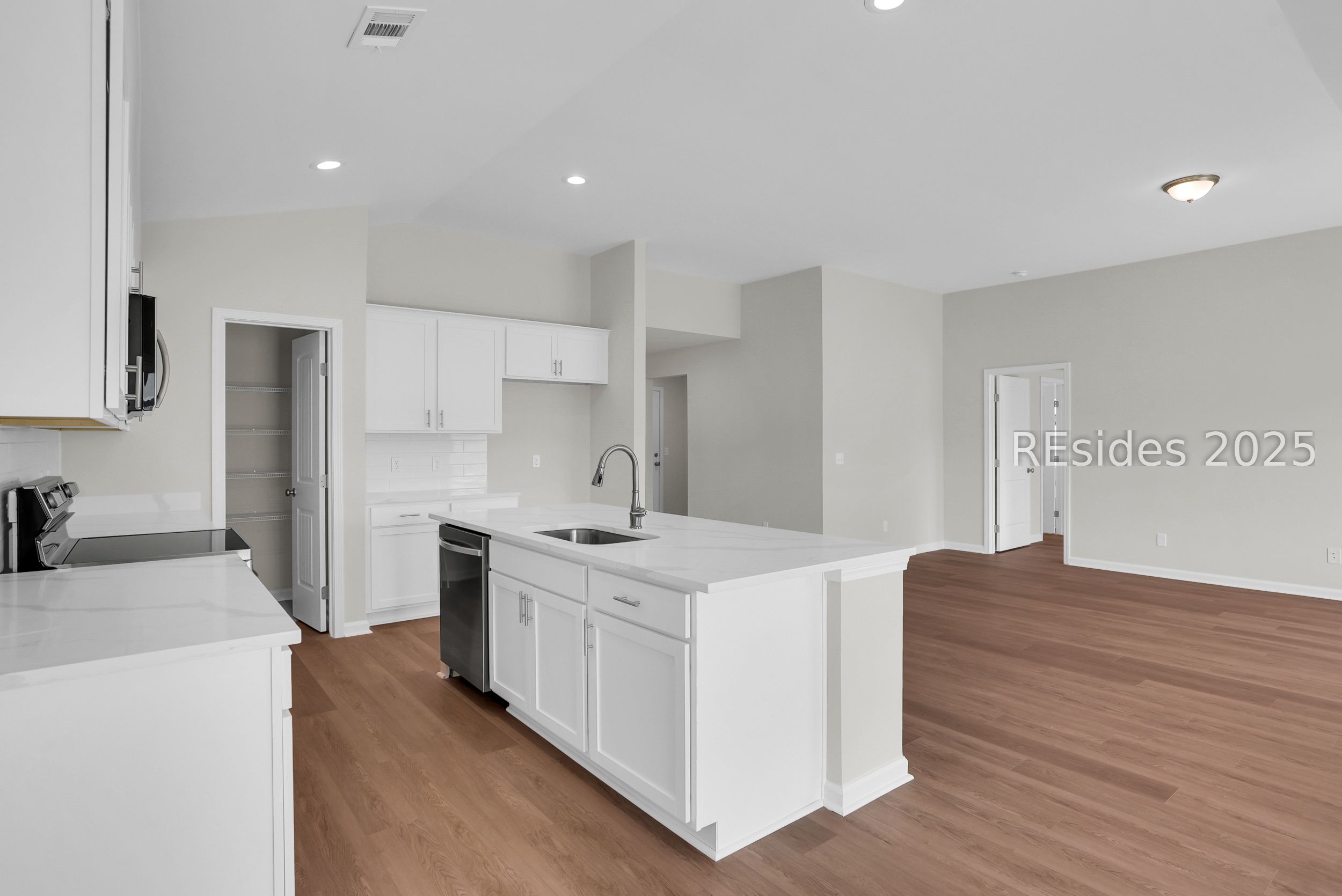 115 Founders Walk Bluffton, SC 29910 - Photo 5 of 22 Stock photos shown; to be similar not identical.