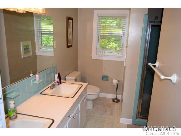 60 Long Branch Lane, Unit 3 Tryon, NC 28782 - Photo 9 of 16 Gallery Image 9