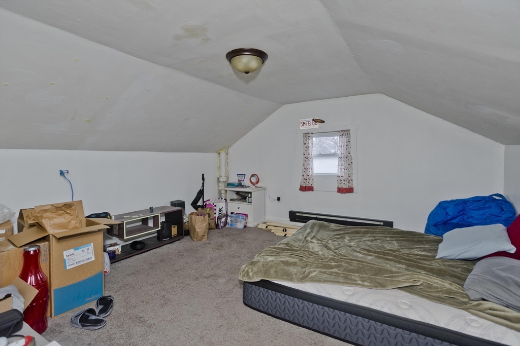 15 Florida Street Springfield, MA 01109 - Photo 32 of 38