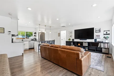 $554,999 | 2815 South Glencoe Street, Denver, CO 80222