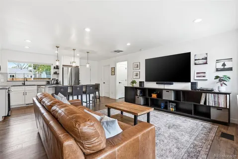 $554,999 | 2815 South Glencoe Street, Denver, CO 80222