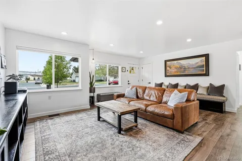 $554,999 | 2815 South Glencoe Street, Denver, CO 80222