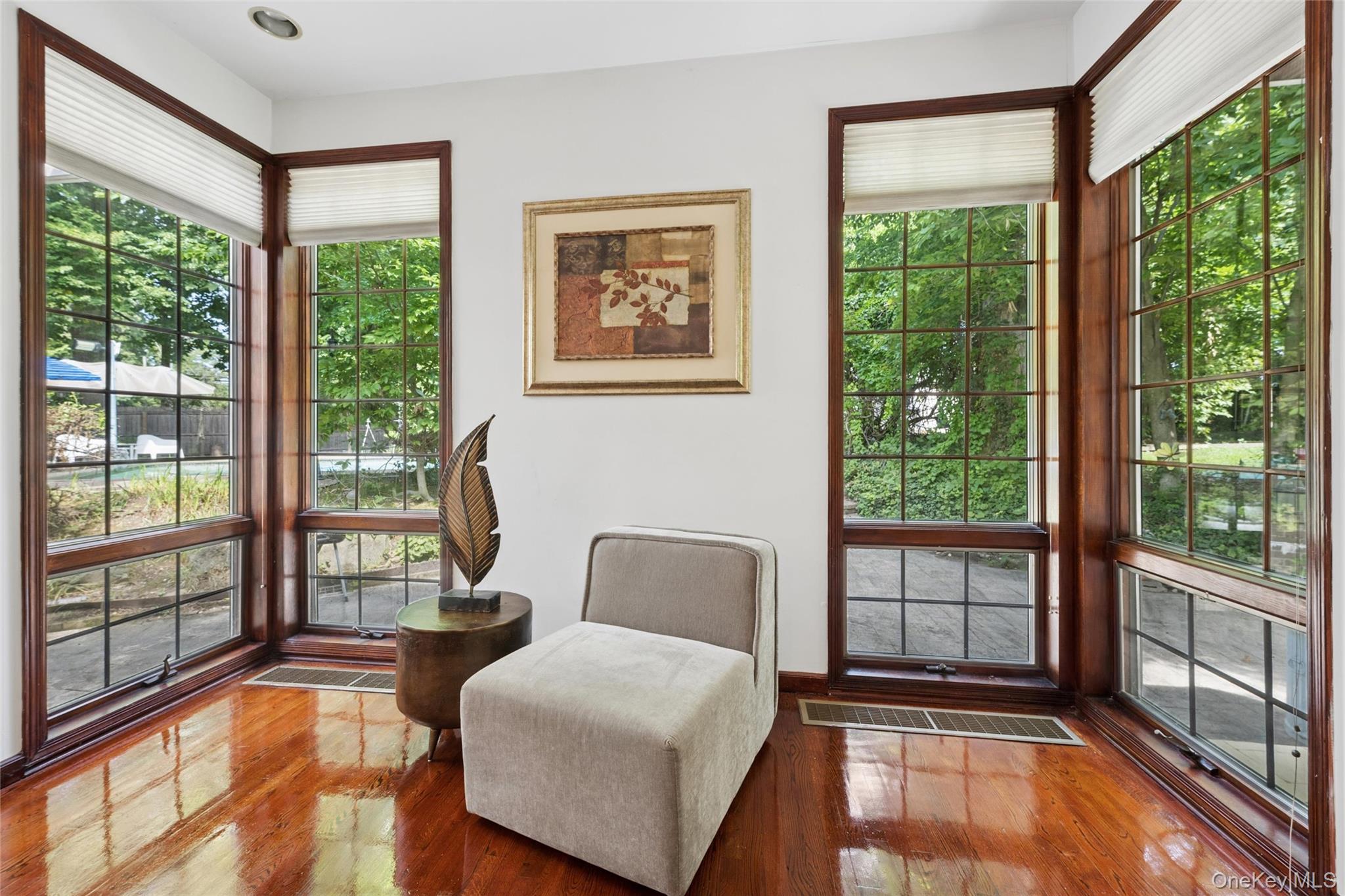 1 Engineers Road Roslyn, NY 11576 - Photo 12 of 39 Gallery Image 12