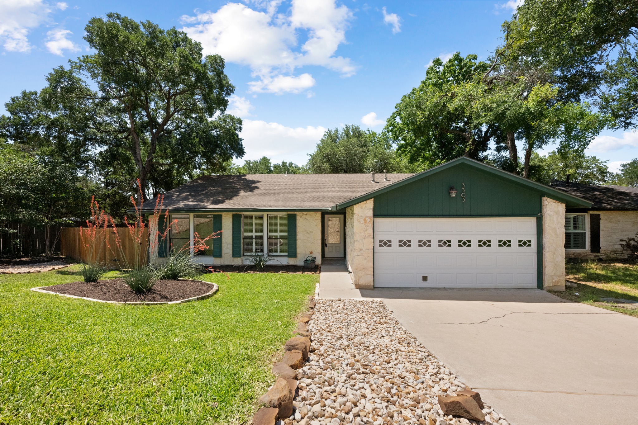 3303 Sanderling Trail Austin, TX 78746 - Photo 2 of 33