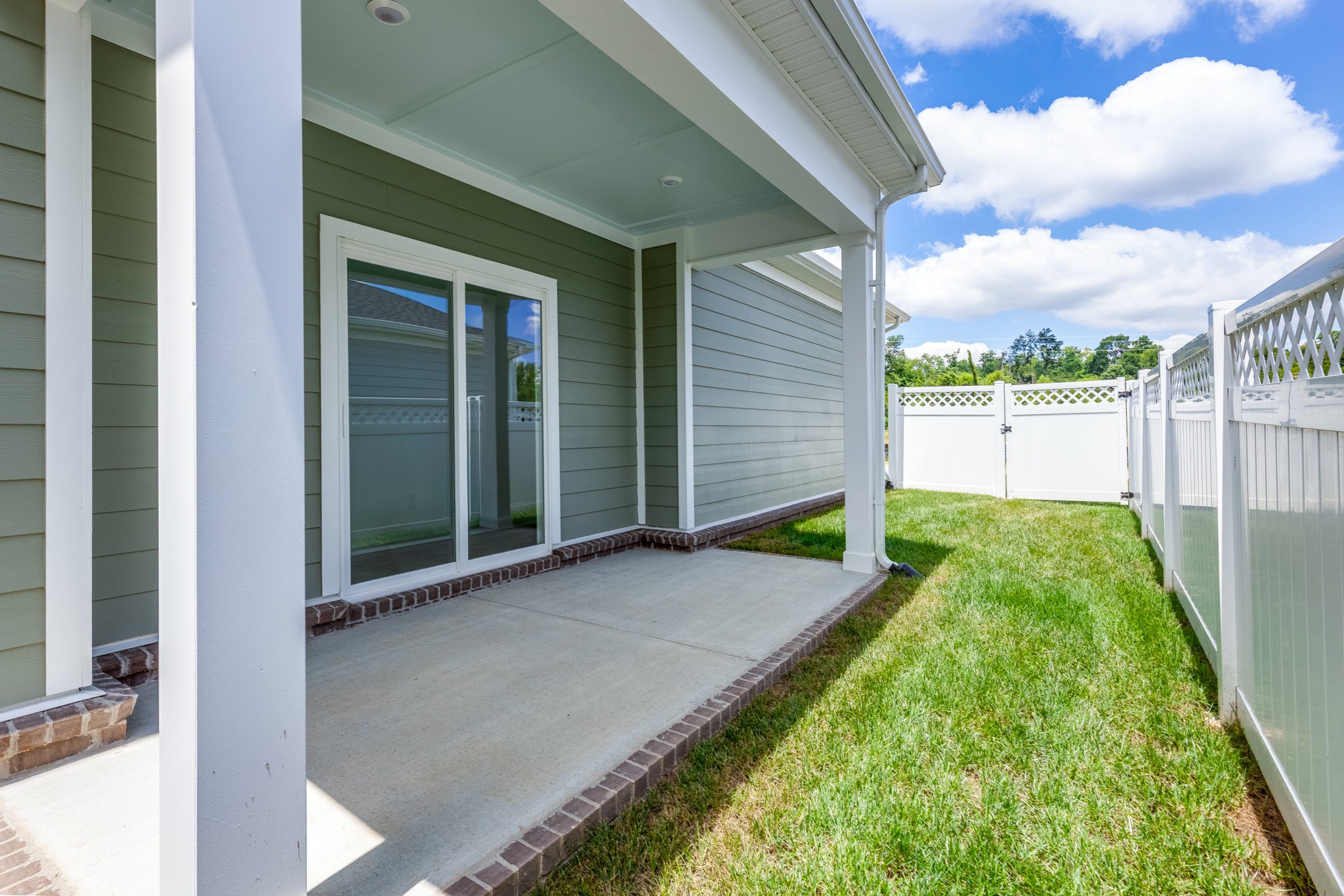 1825 Flatwaters St Spring Hill Spring Hill, TN 37174 - Photo 6 of 10