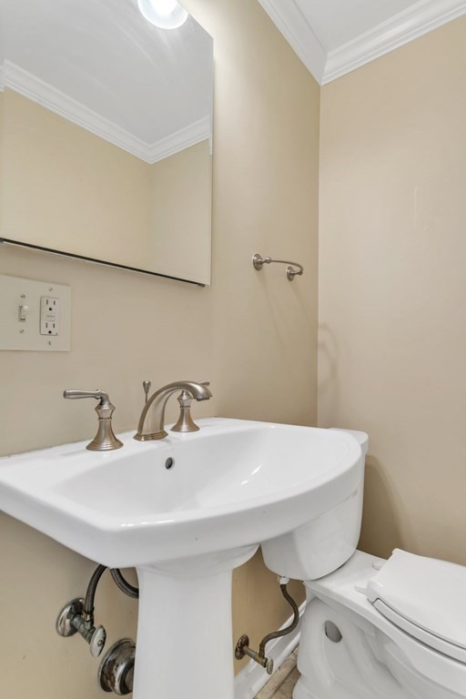 76 Meadowbrook Road Longmeadow, MA 01106 - Photo 18 of 42 Gallery Image 18