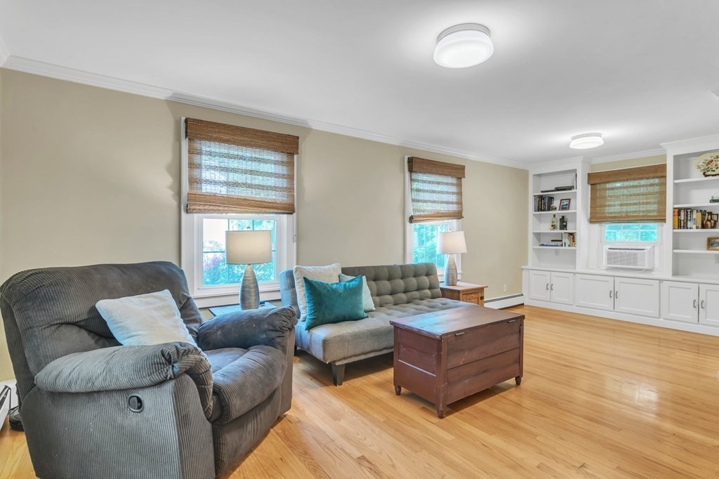 76 Meadowbrook Road Longmeadow, MA 01106 - Photo 20 of 42 Gallery Image 20