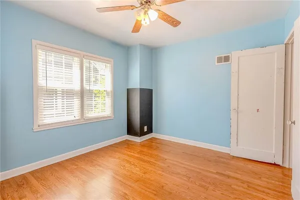 $280,000 | 5721 Walmer Street, Mission, KS 66202