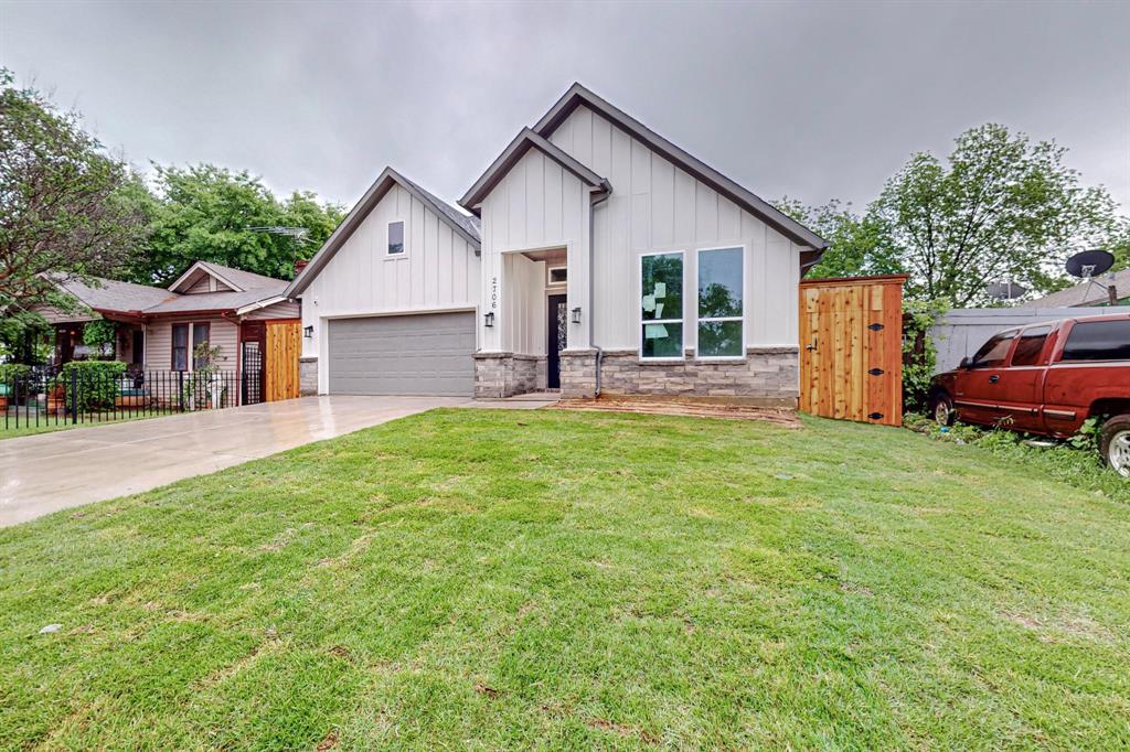 2706 West Clarendon Dr