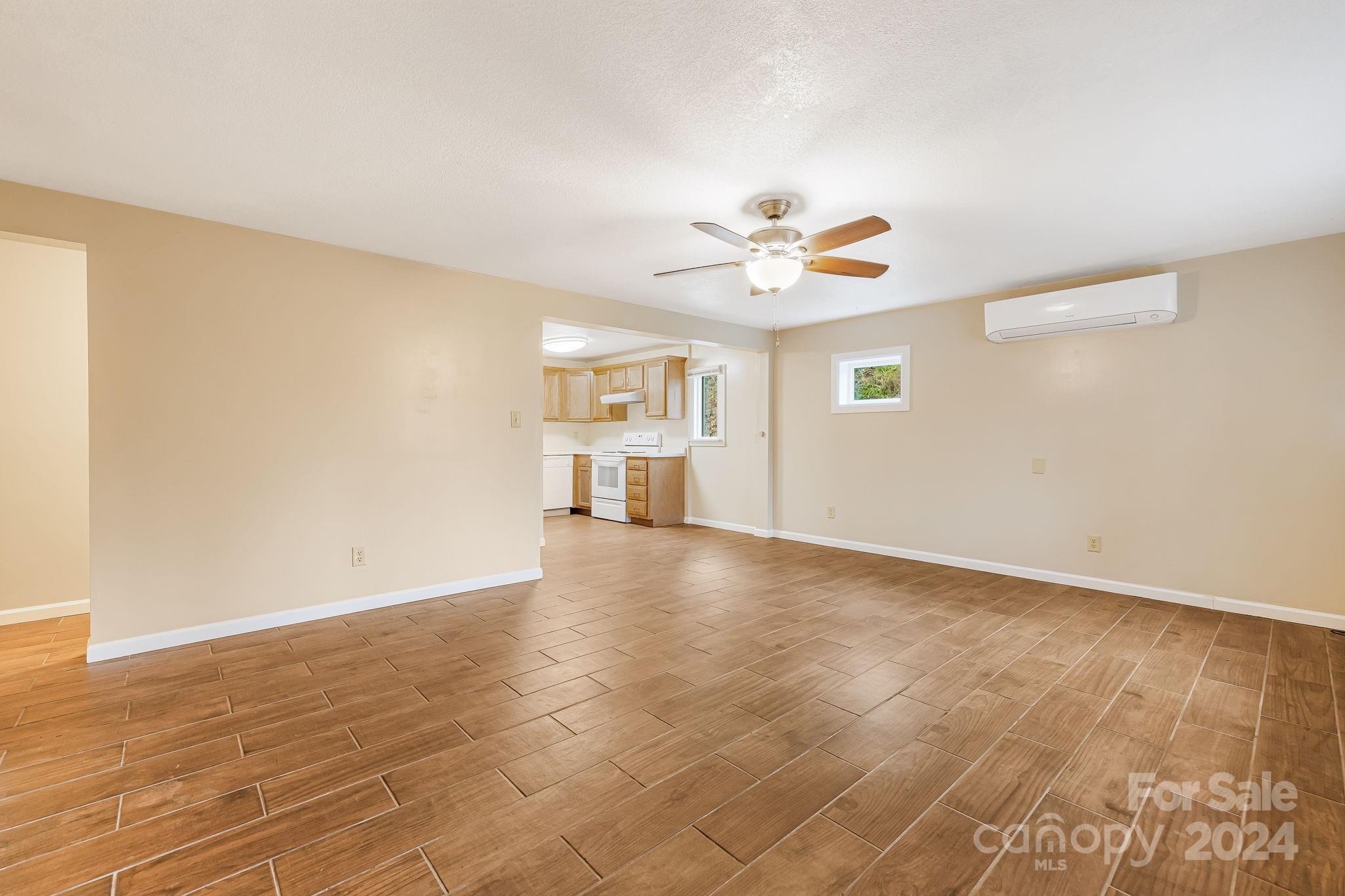 730 Silver Mill Road Marshall, NC 28753 - Photo 7 of 32