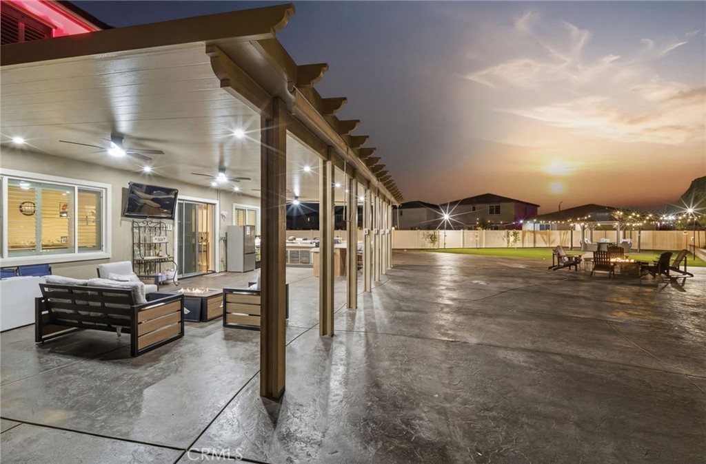 24703 Lightning Way Moreno Valley, CA 92551 - Photo 37 of 51