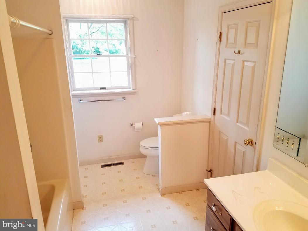 1010 Creek Road Carlisle, PA 17015 - Photo 12 of 26 Gallery Image 12