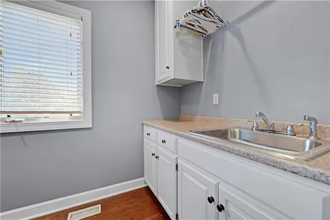 $849,900 | 5013 West 150th Street, Leawood, KS 66224