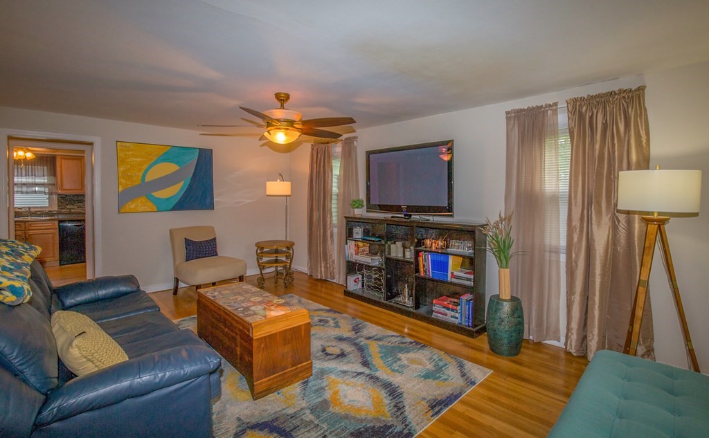 93 Aldrew Terrace Springfield, MA 01119 - Photo 12 of 35