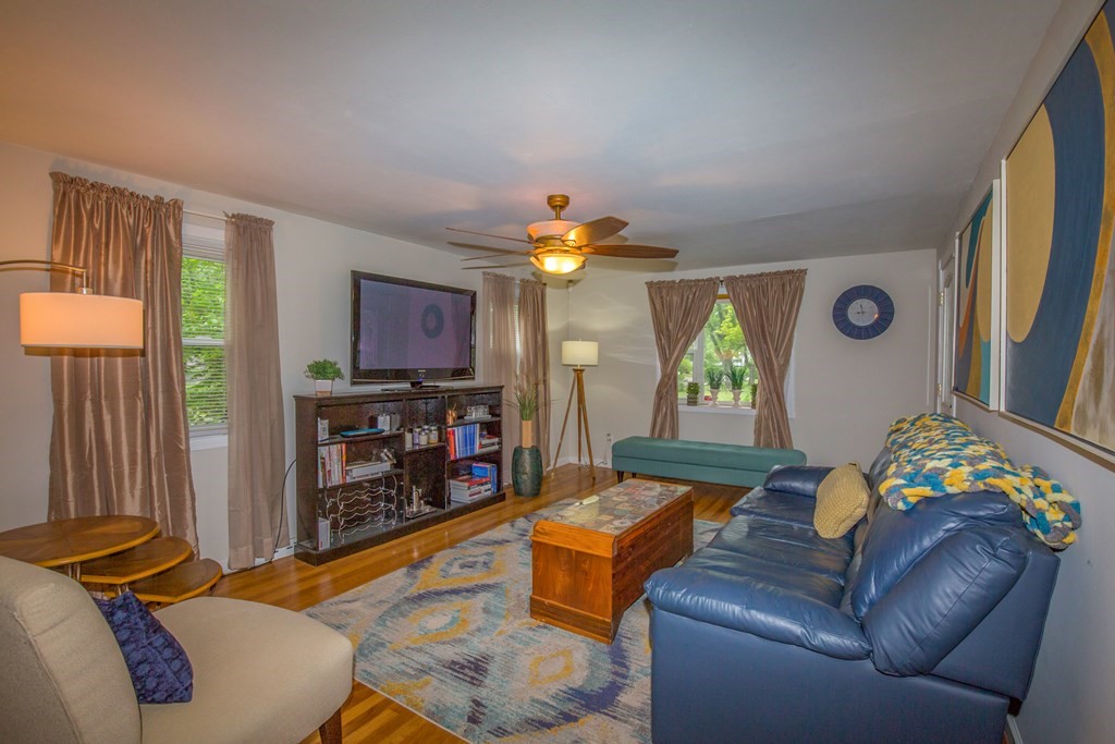 93 Aldrew Terrace Springfield, MA 01119 - Photo 10 of 35