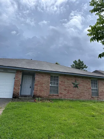 $1,900 | 19530 Gladewater Drive, Tomball, TX 77375