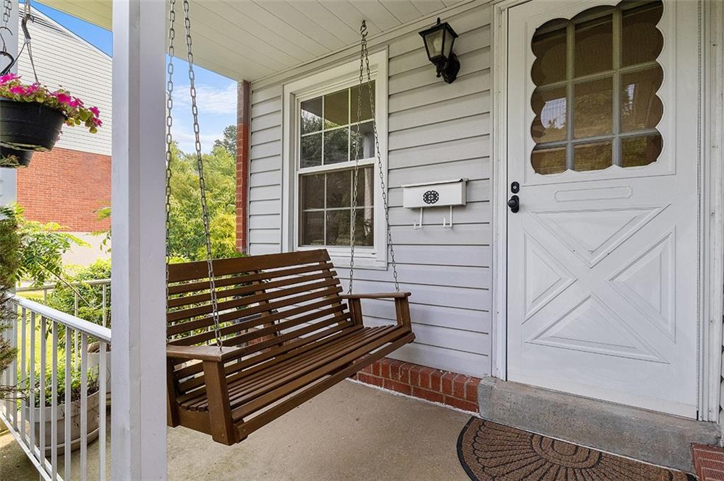 115 Cherrytree Road Carnegie, PA 15106 - Photo 2 of 25 Gallery Image 2