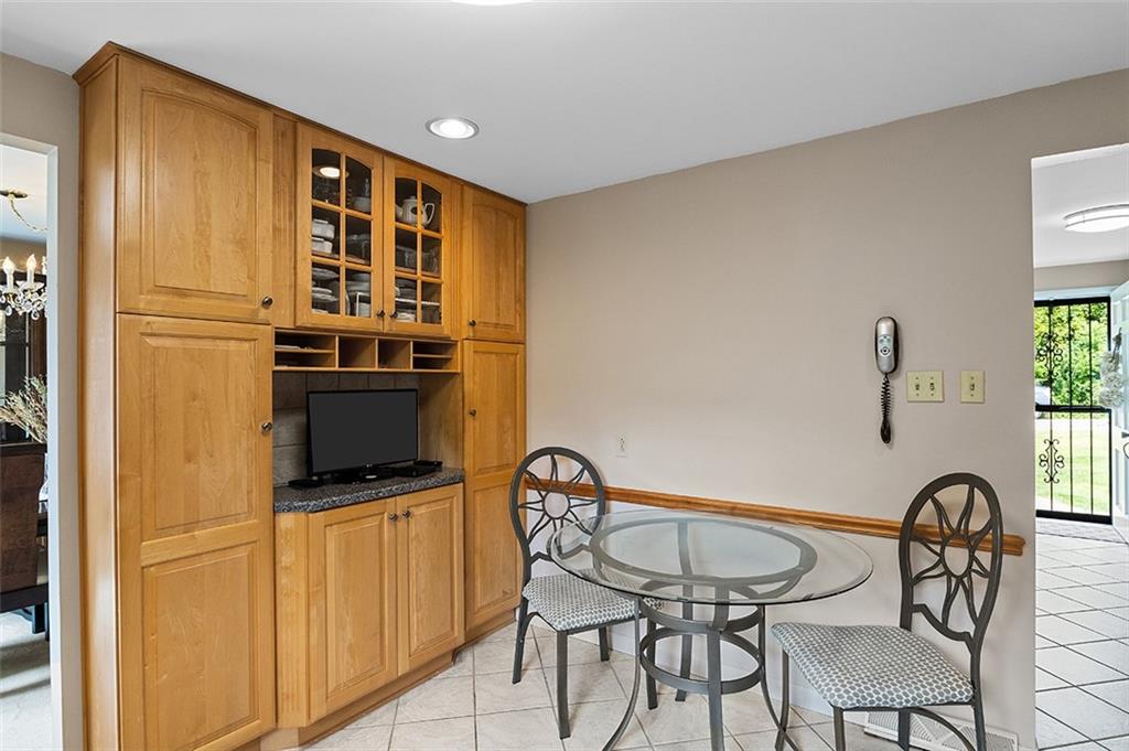 115 Cherrytree Road Carnegie, PA 15106 - Photo 14 of 25 Gallery Image 14