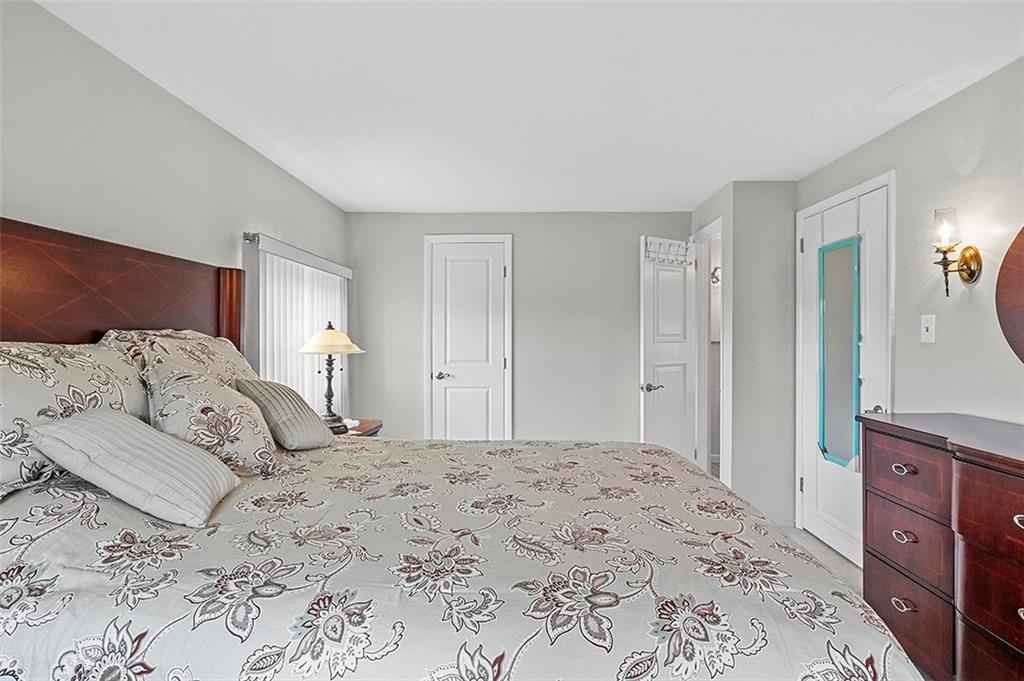 115 Cherrytree Road Carnegie, PA 15106 - Photo 18 of 25 Gallery Image 18