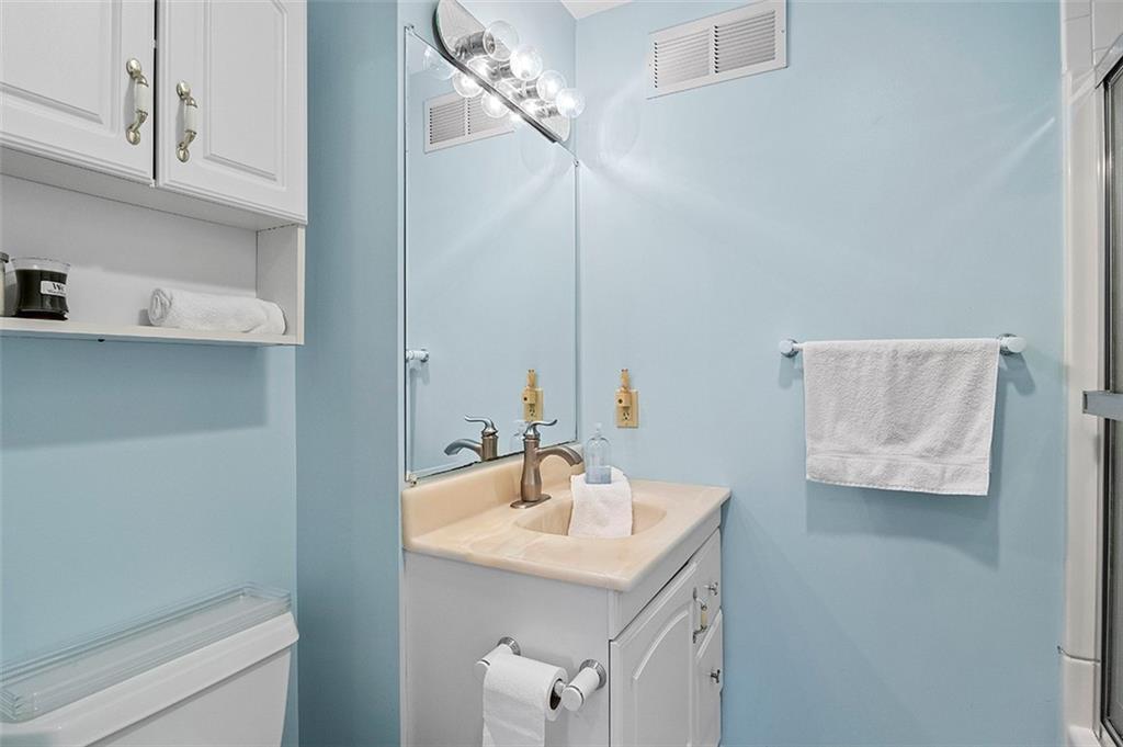 115 Cherrytree Road Carnegie, PA 15106 - Photo 22 of 25 Gallery Image 22