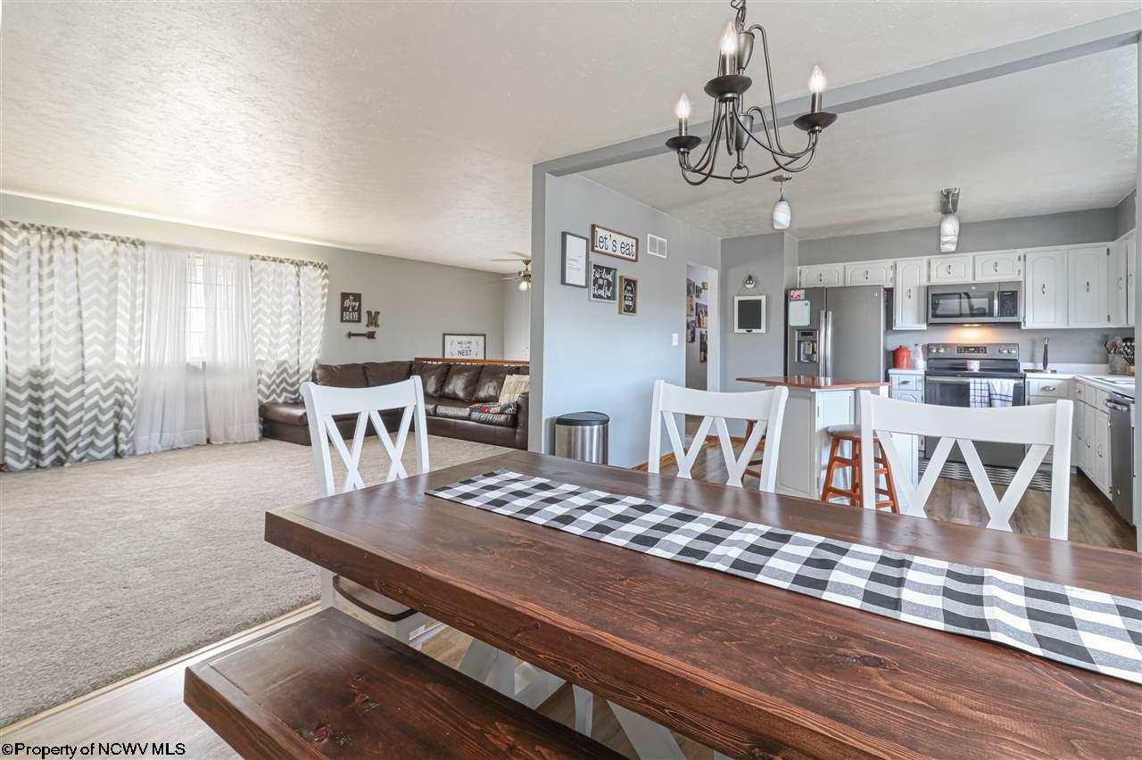 239 Ridgeway Drive Bridgeport, WV 26330 - Photo 6 of 19 Gallery Image 6