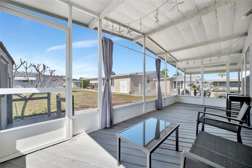 110 East St Lucia Loop Apollo Beach, FL 33572 - Photo 25 of 39