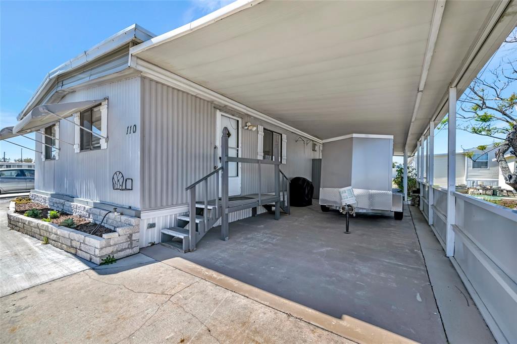 110 East St Lucia Loop Apollo Beach, FL 33572 - Photo 35 of 39