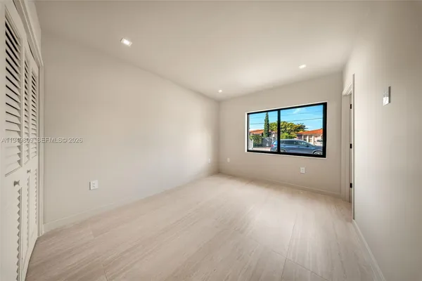 $5,700 | 2625 Southwest 32nd Court, Unit 2625, Miami, FL 33133