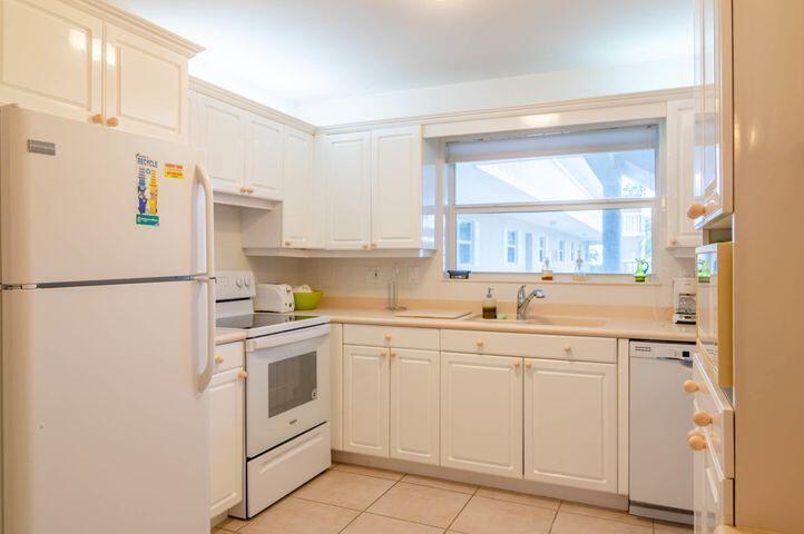 20 Celestial Way, Unit 111 Juno Beach, FL 33408 - Photo 7 of 25 7