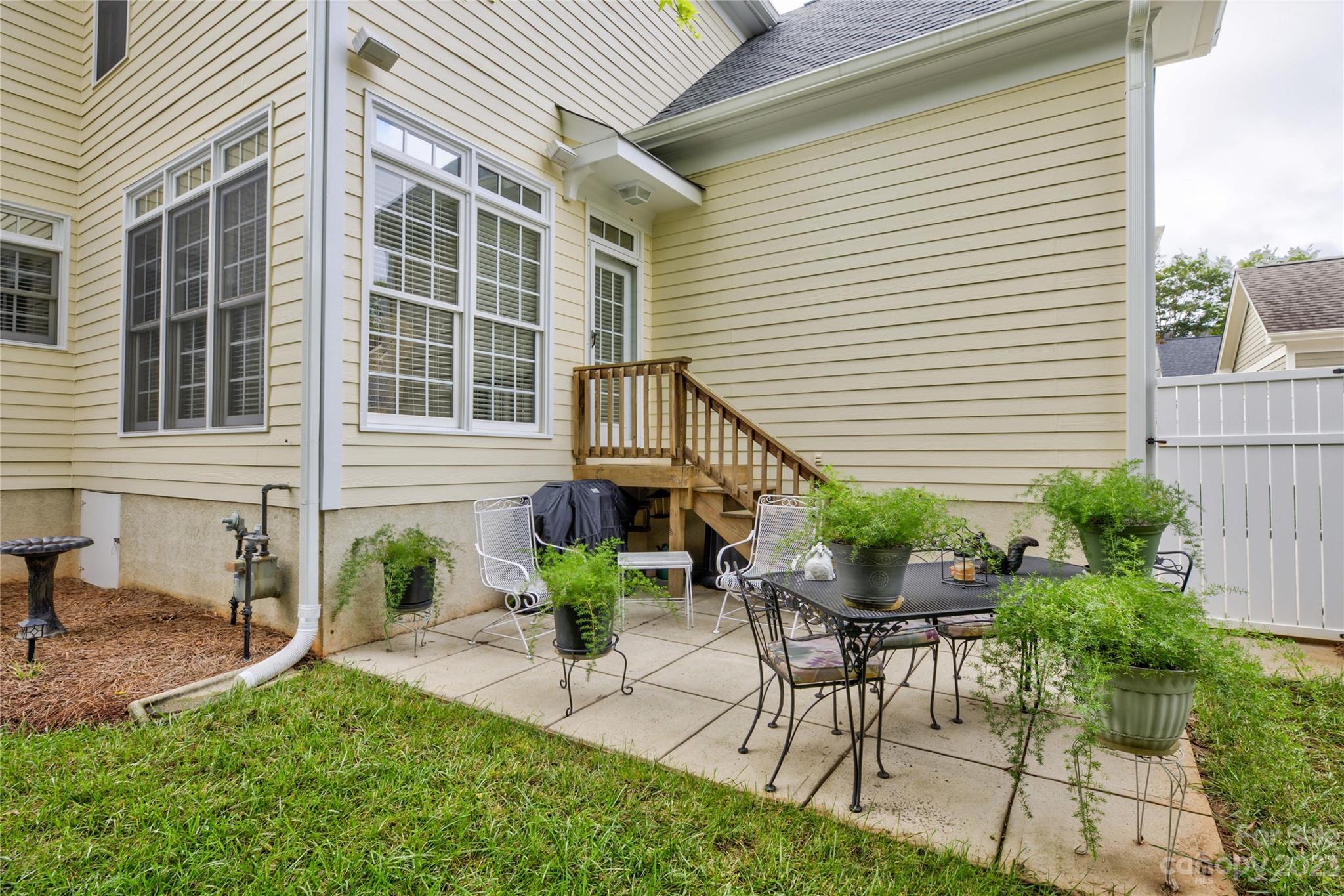 357 Elis Way Fort Mill, SC 29708 - Photo 44 of 48 a view of an house with backyard and sitting area