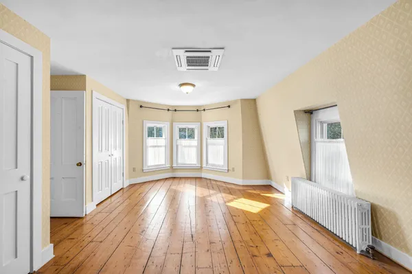 $350,000 | 106 Main Street, Unit 5, Putney, VT 05346
