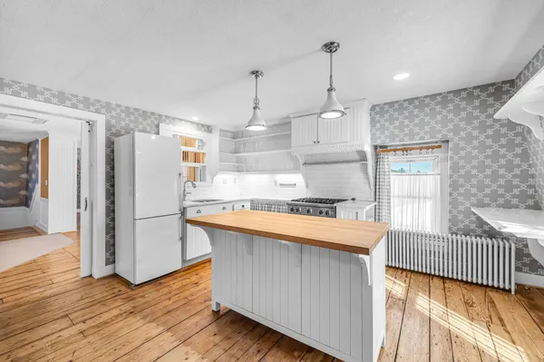 $350,000 | 106 Main Street, Unit 5, Putney, VT 05346