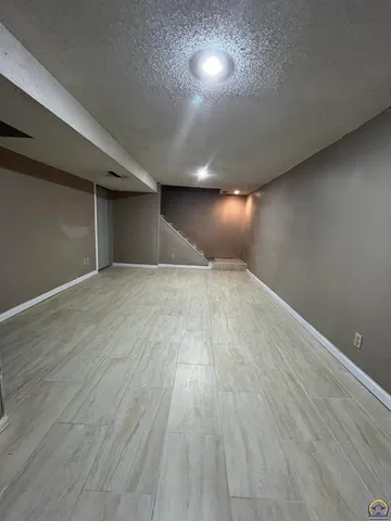 $1,200 | 2313 West 9th Avenue, Emporia, KS 66801