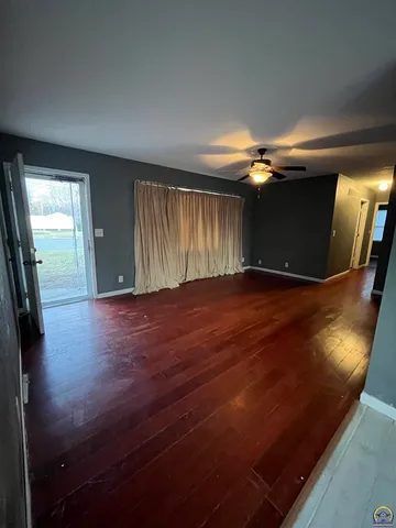 $1,200 | 2313 West 9th Avenue, Emporia, KS 66801