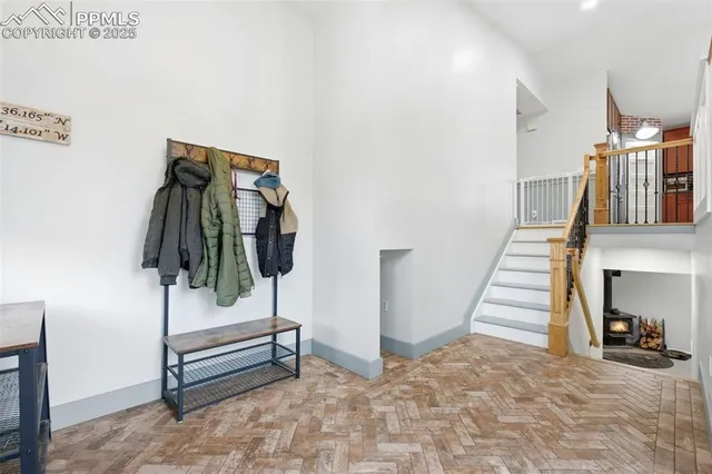 a view of entryway and hall