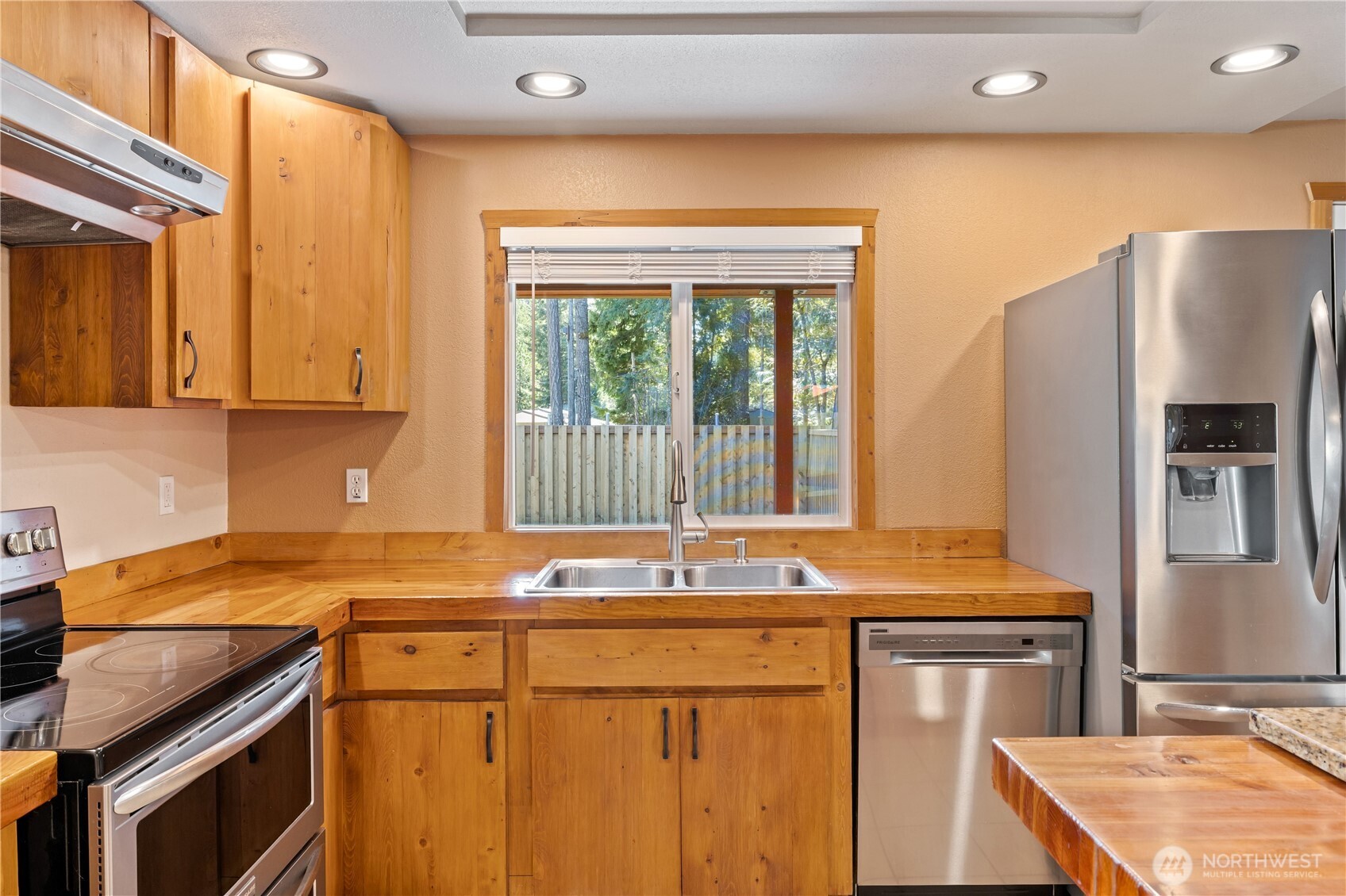 424 Cannon Road Packwood, WA 98361 - Photo 8 of 40