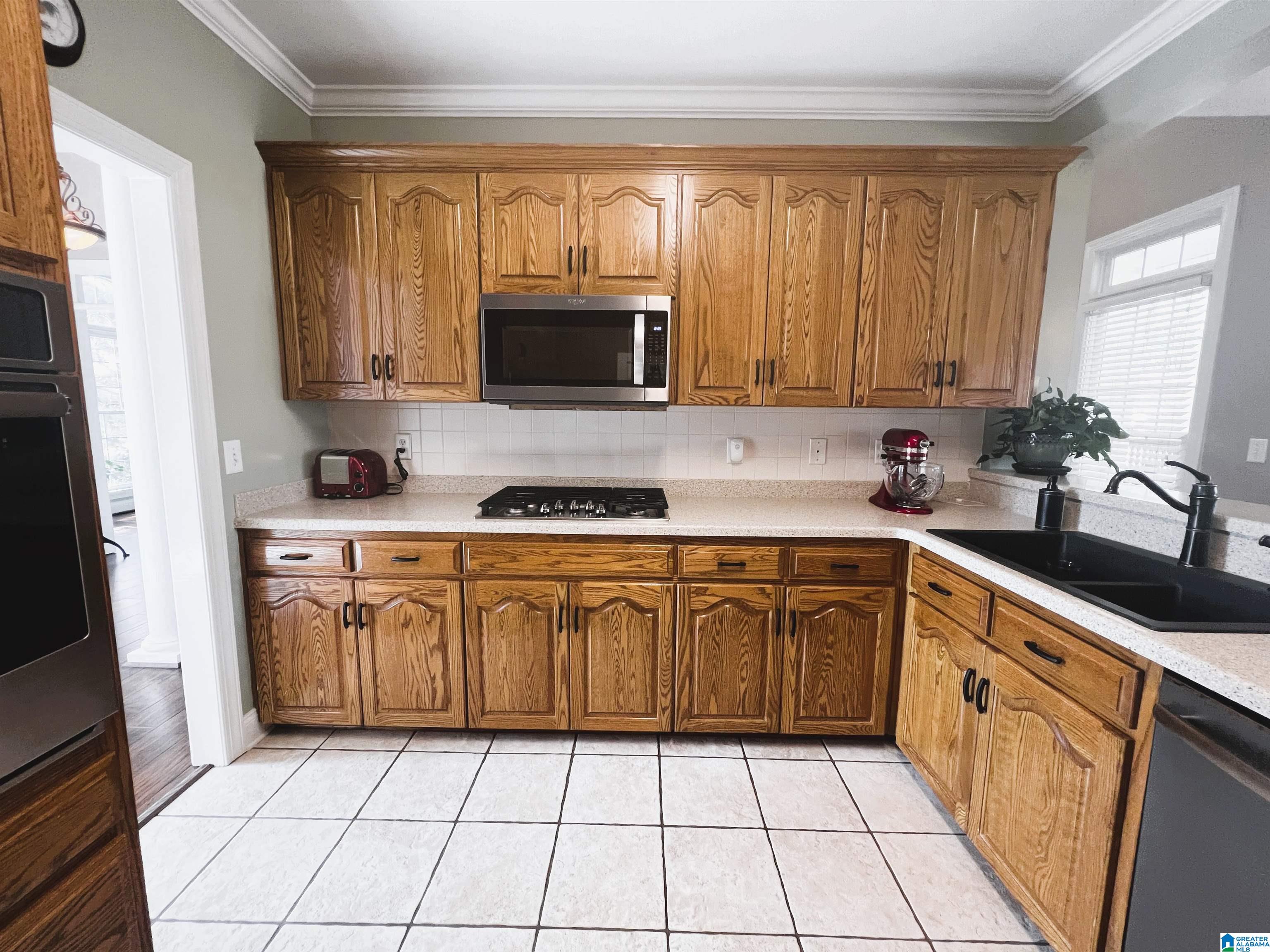705 Hampton Drive Jacksonville, AL 36265 - Photo 12 of 41