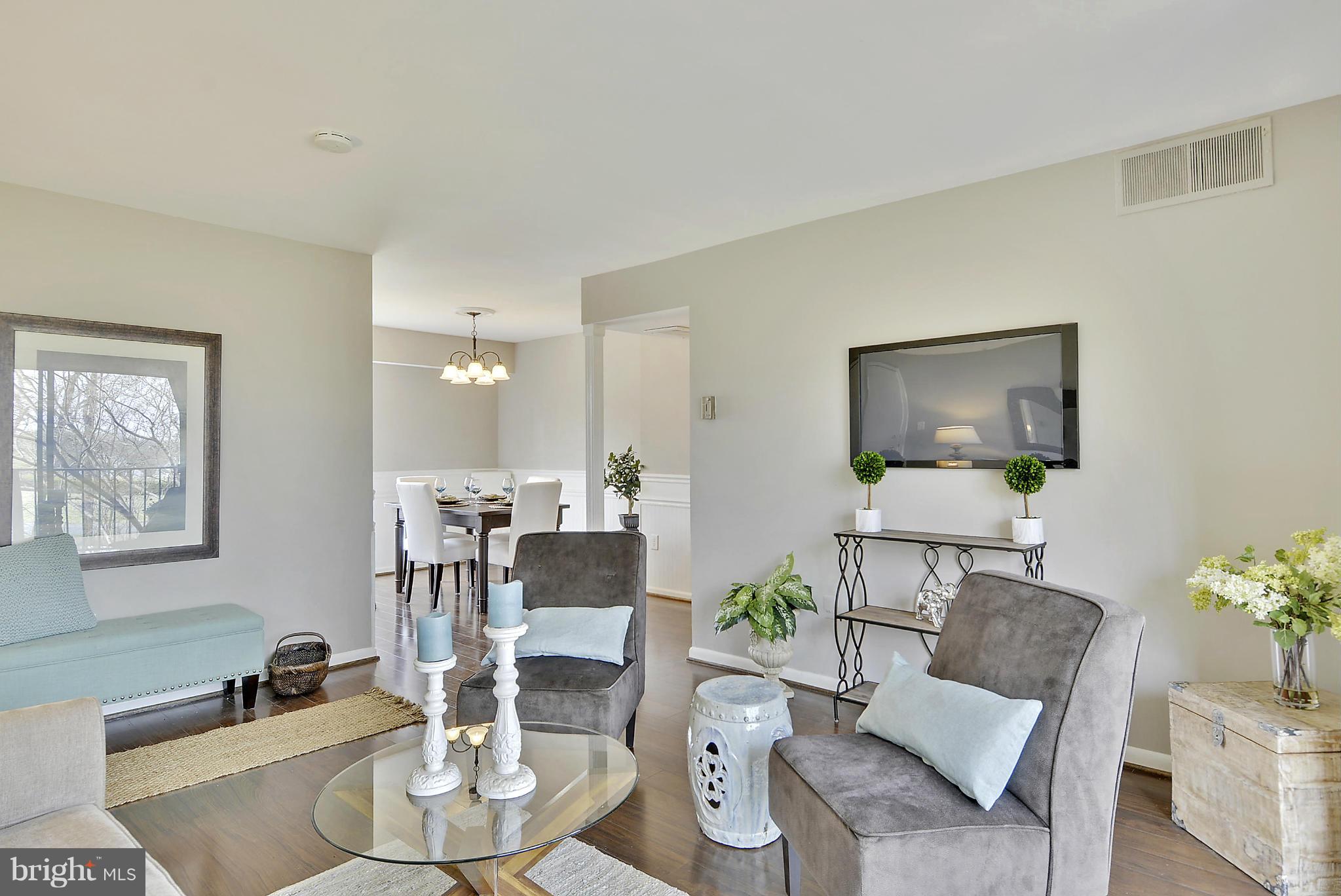 17811 Buehler Road, Unit 2D3 Olney, MD 20832 - Photo 2 of 22 Living Room