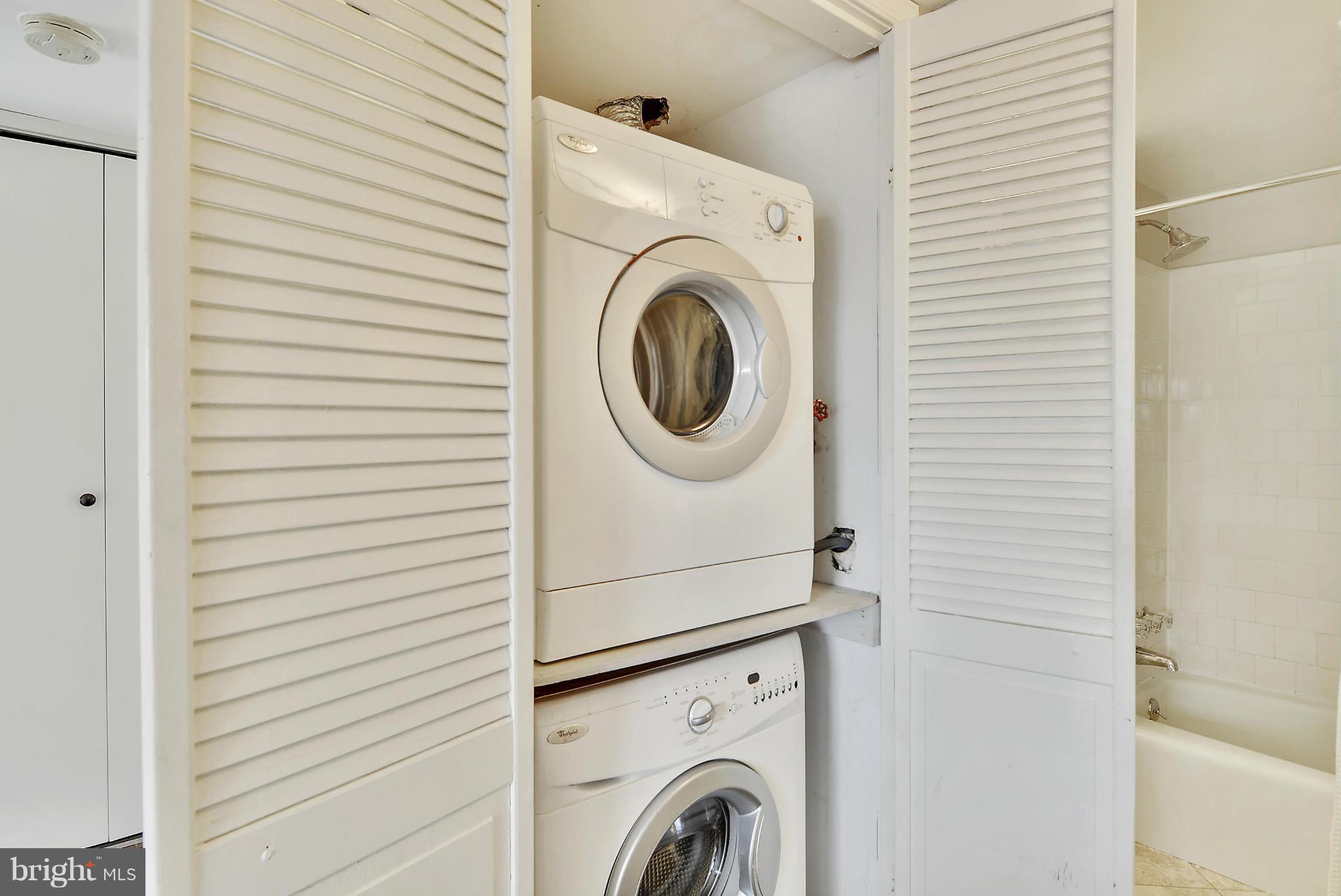 17811 Buehler Road, Unit 2D3 Olney, MD 20832 - Photo 15 of 22 Washer/Dryer in unit