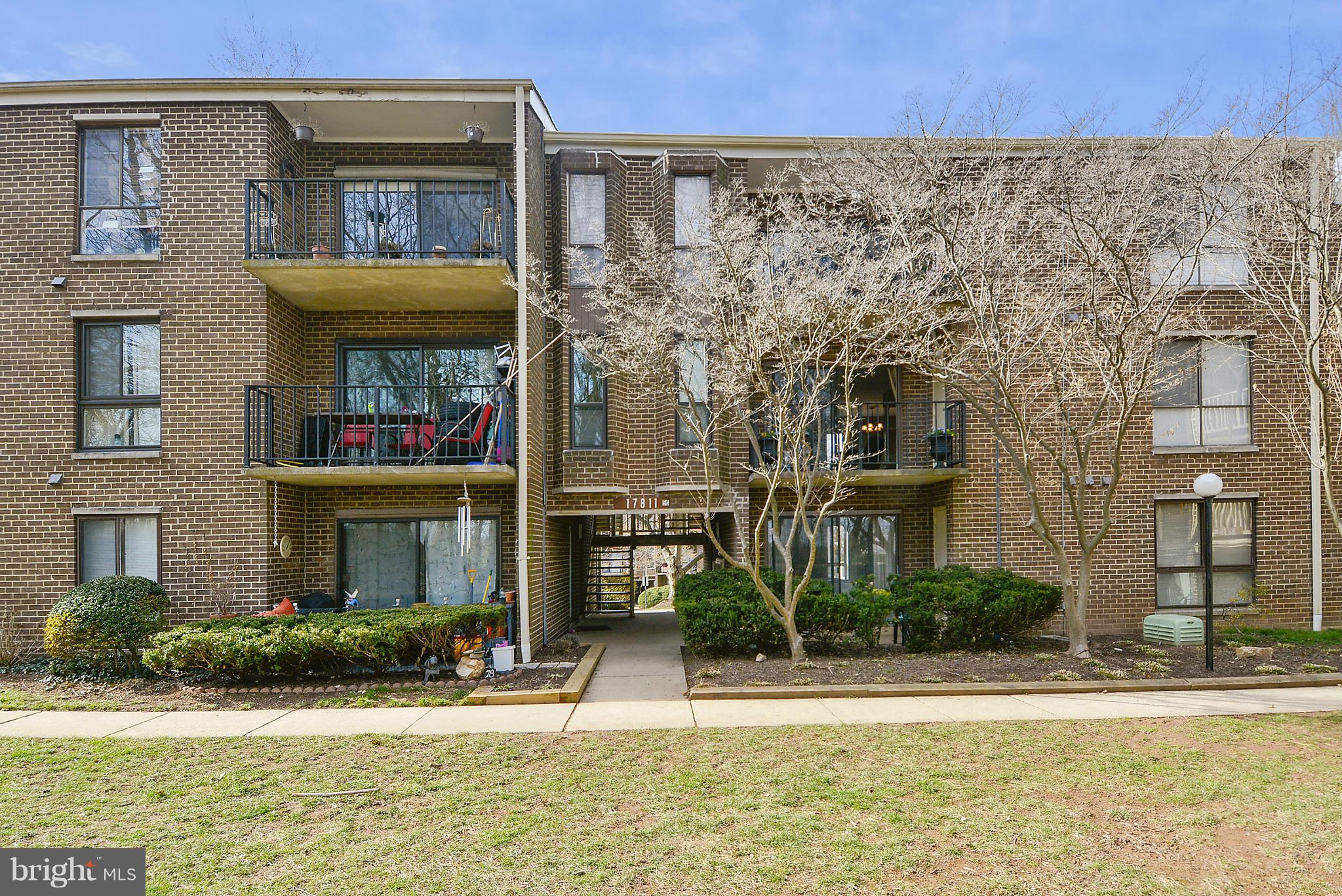 17811 Buehler Road, Unit 2D3 Olney, MD 20832 - Photo 18 of 22 Exterior (Rear)