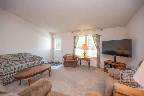 $375,000 | 4010 Lakeview Drive, Ione, CA 95640