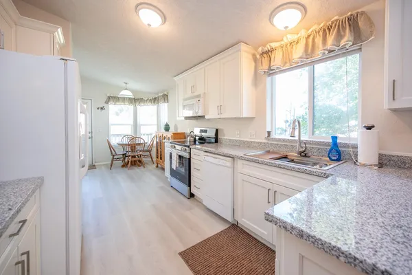 $375,000 | 4010 Lakeview Drive, Ione, CA 95640