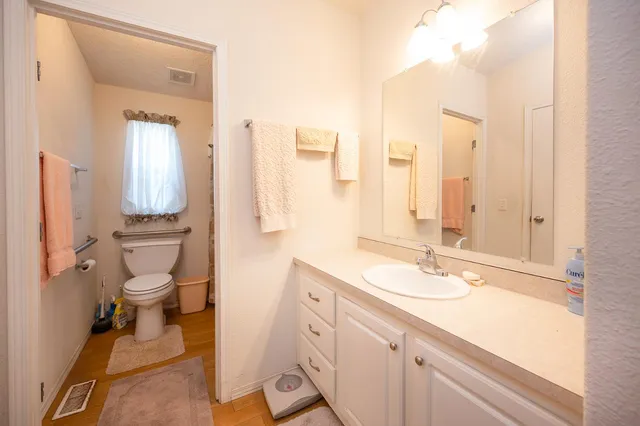 $385,000 | 4010 Lakeview Drive, Ione, CA 95640